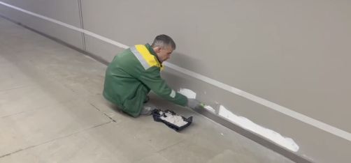 Стартовали работы по окрашиванию паркинга ЖК «Прайд Парк» на Пожалостина.