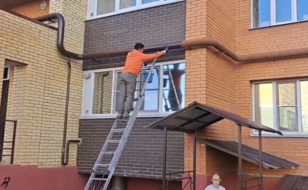 Технические работы на Шереметьевской: трубы готовы к зиме