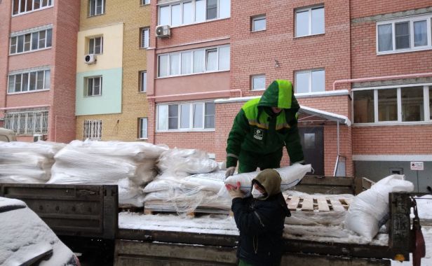 Инженеры по обслуживанию домов УЖК "Зелёный сад -- Мой дом" отчитываются о работе 