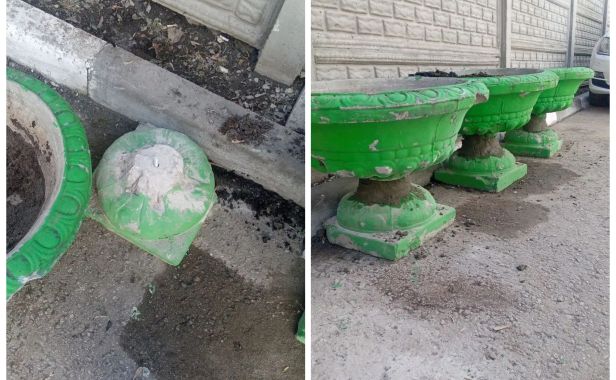 Во дворе дома № 69 на улице Татарской восстановили разбитые вазоны, а теперь готовятся к покраске