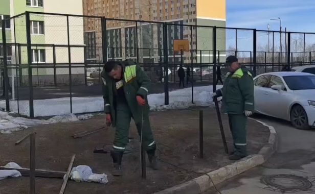 Во дворе дома № 6 корпус 2 на Шереметьевской улице продолжаются обновления