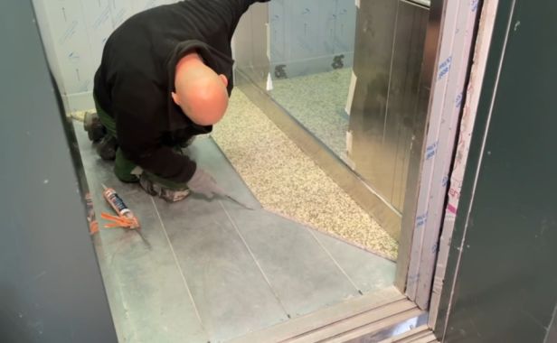 Следим за порядком, меняем плитку