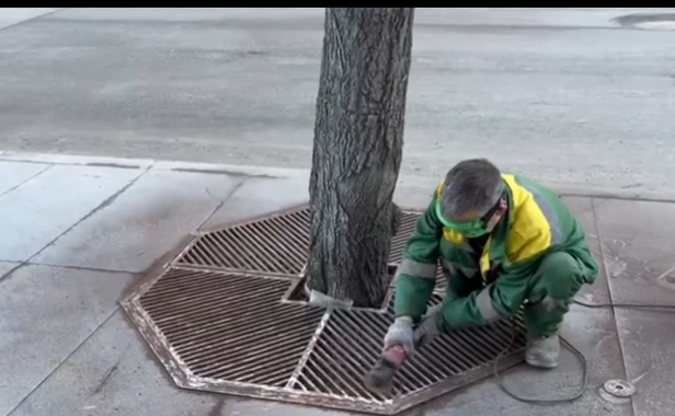 Специалисты УЖК «Зелёный сад - мой дом» приступили к покрасочным работам в ЖК «Прайд Парк» на улице Пожалостина.